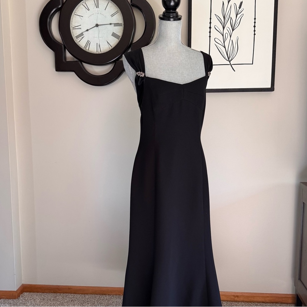 Jones New York Black Midi Dress